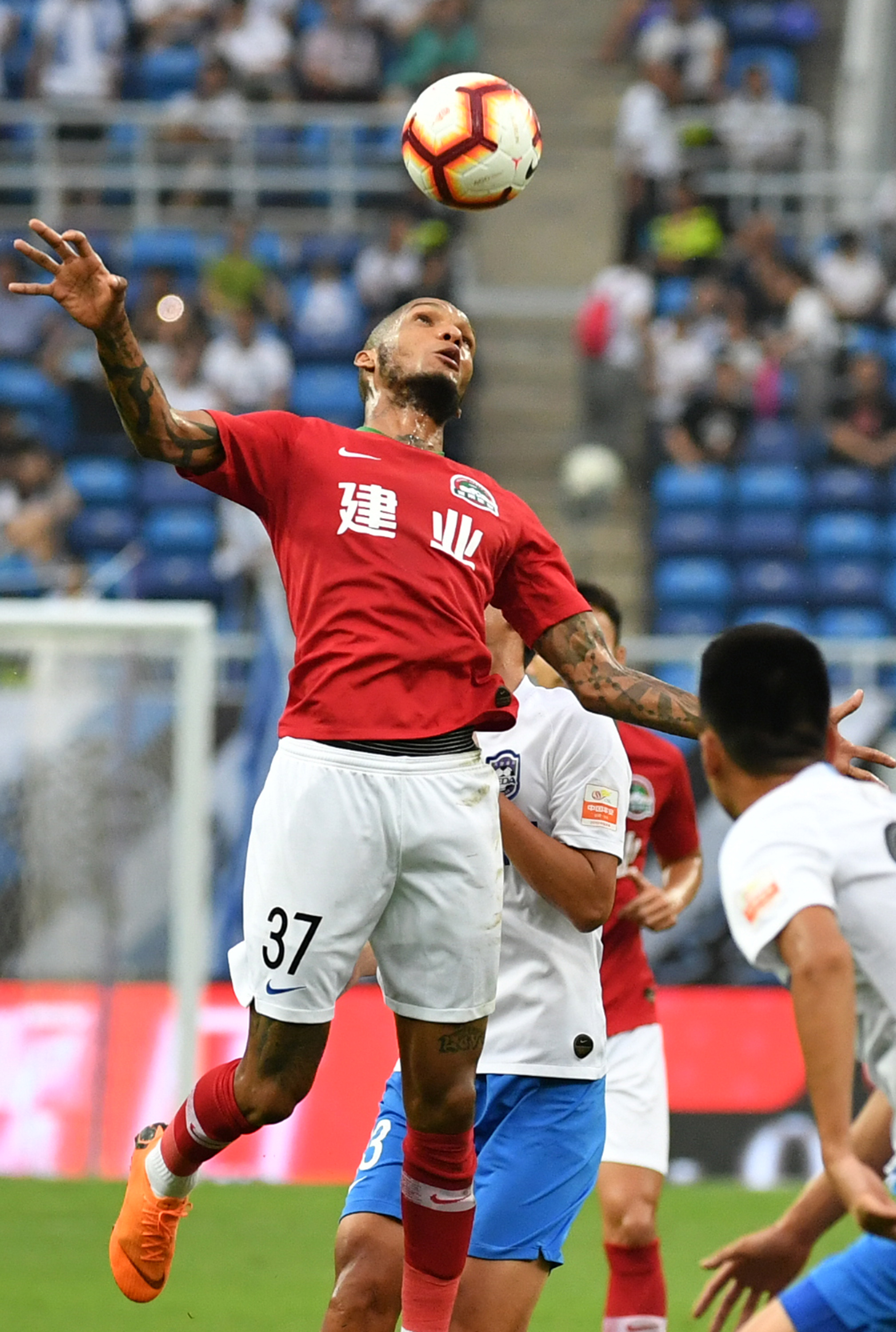 关于建业客场不敌泰达，失球乏力困境堪忧的信息