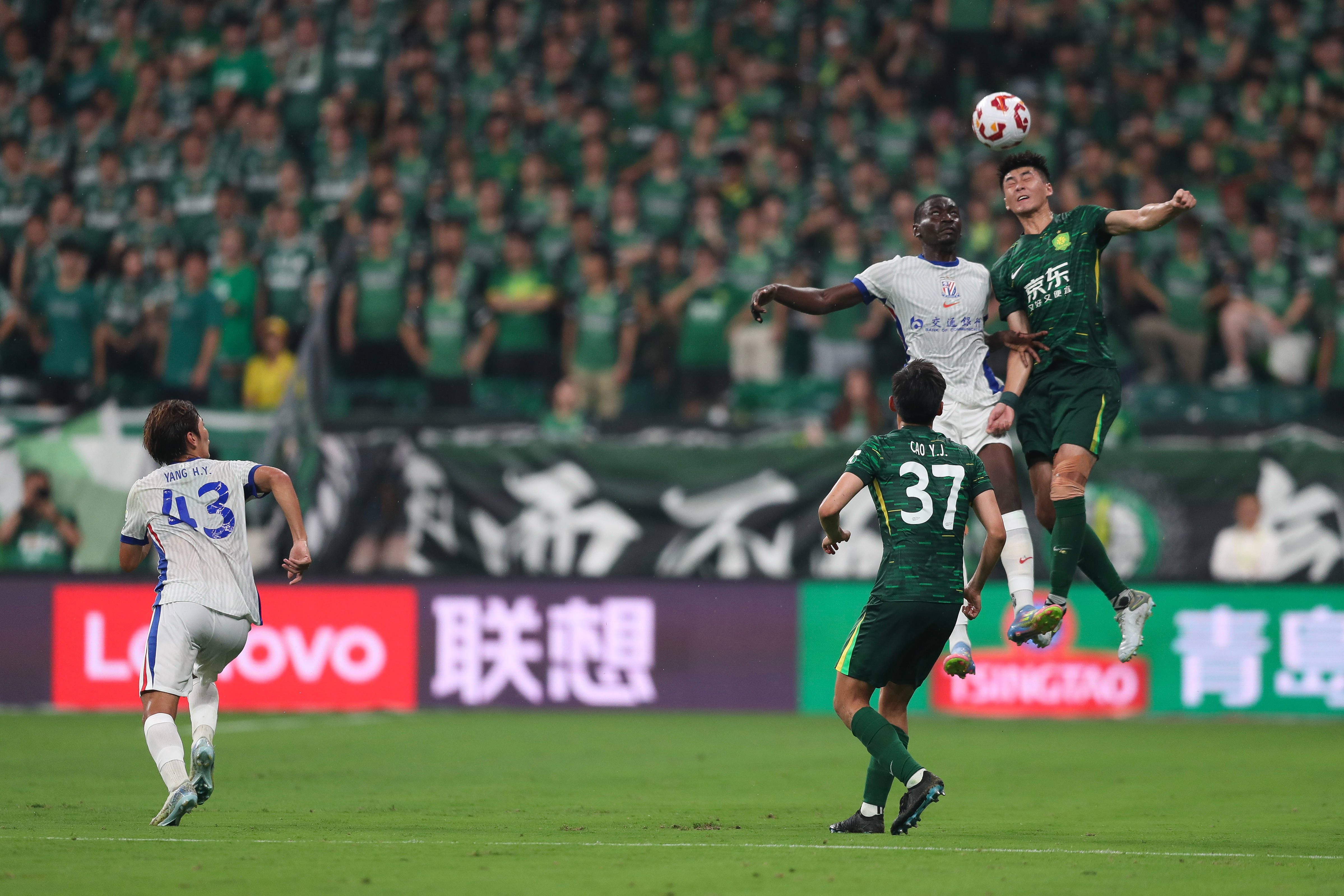 汉堡球队备战新一轮比赛，期待全取三分的简单介绍