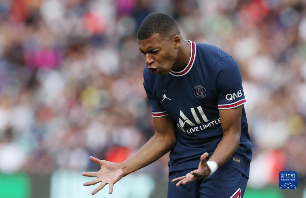 包含巴黎FC客场一球小胜克莱蒙，实力悬殊反差明显的词条