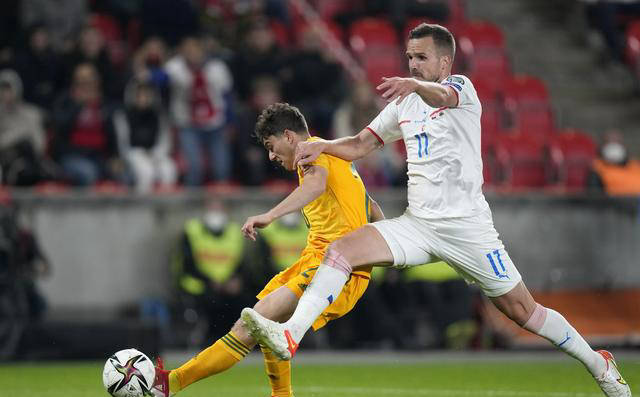 捷克队逆转荷兰，晋级欧国足球八强赛