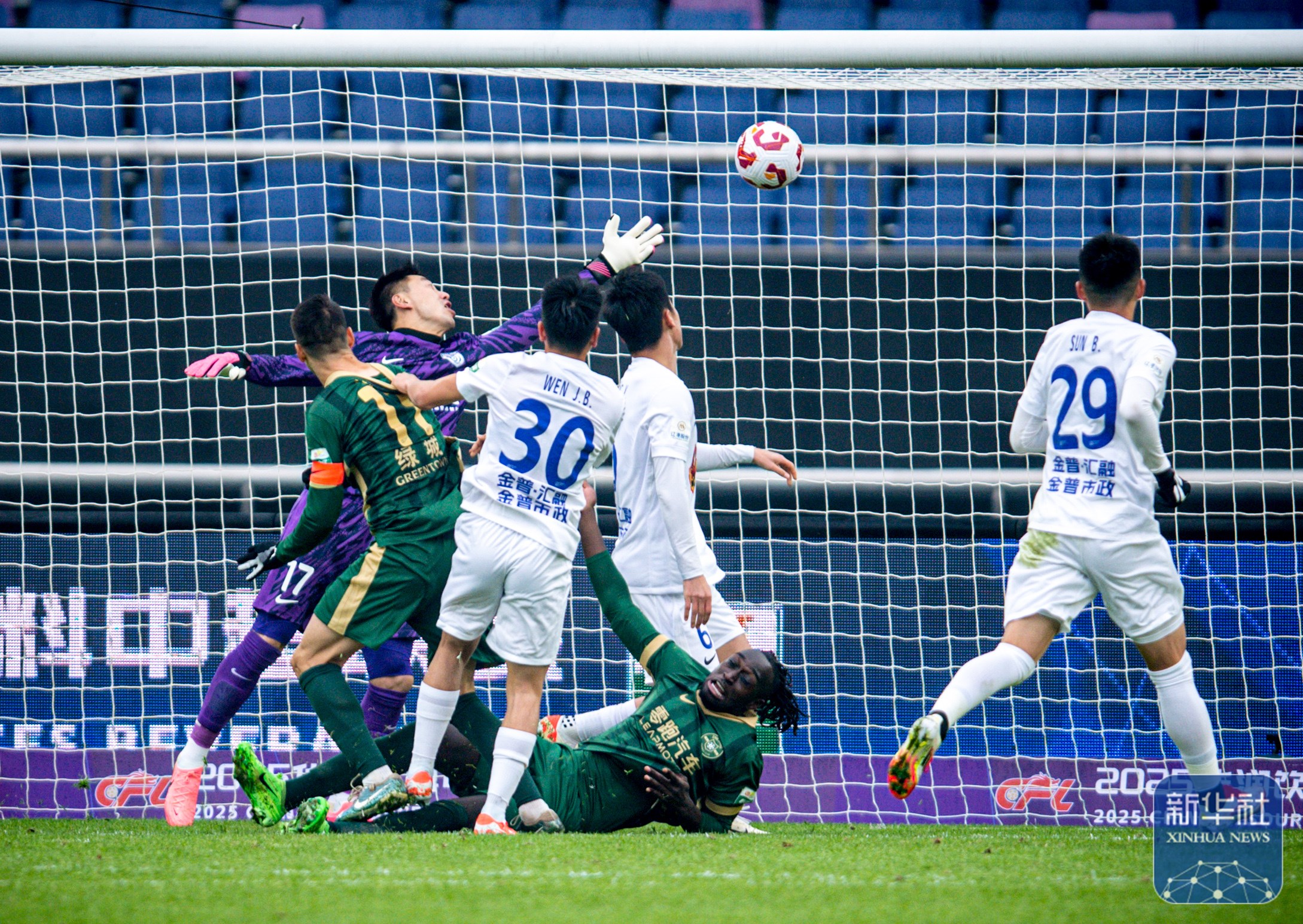 大连一方主场不敌山东鲁能，遭遇两连败的简单介绍