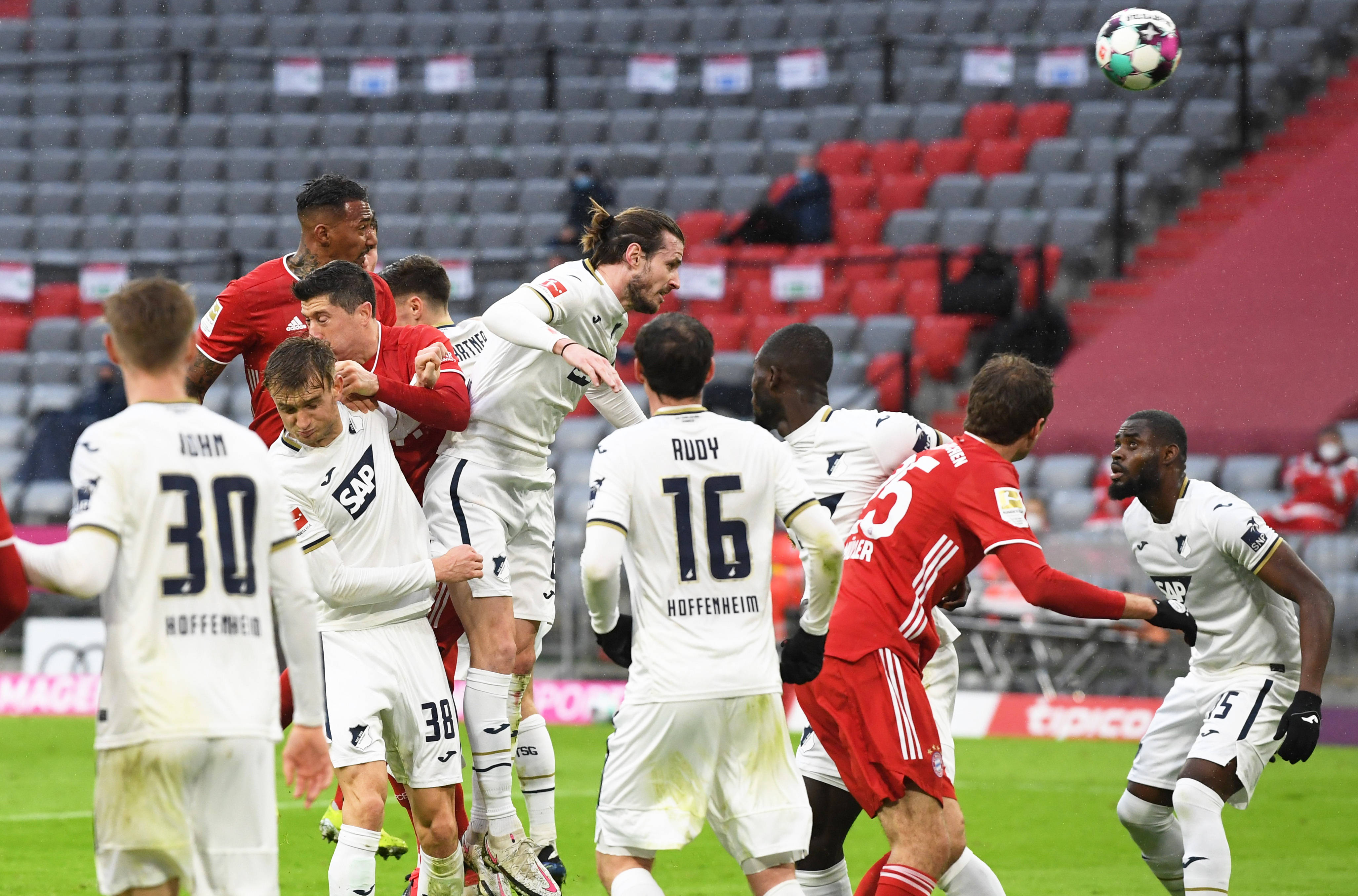 关于霍芬海姆客场大胜，德甲球队连续赢球势头强劲的信息