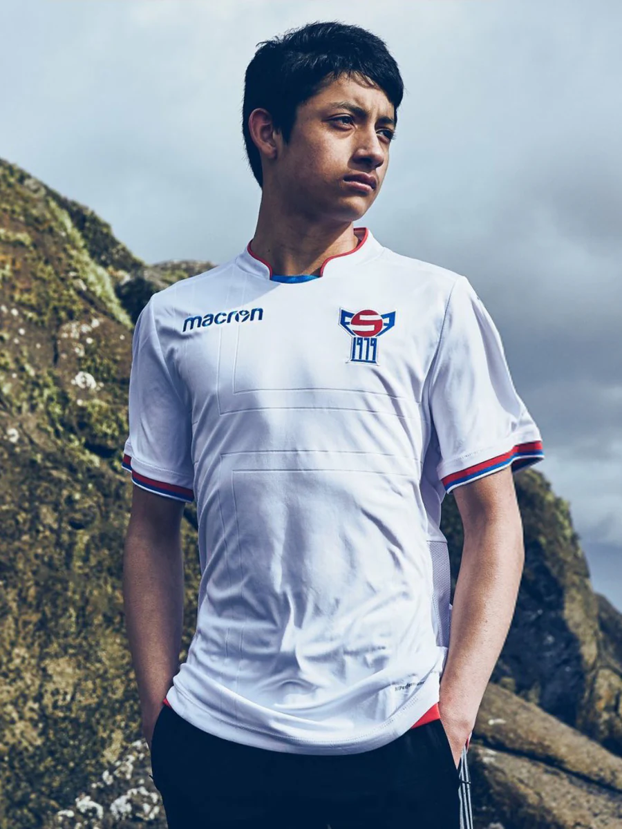 法罗群岛队离开联赛，无缘晋级