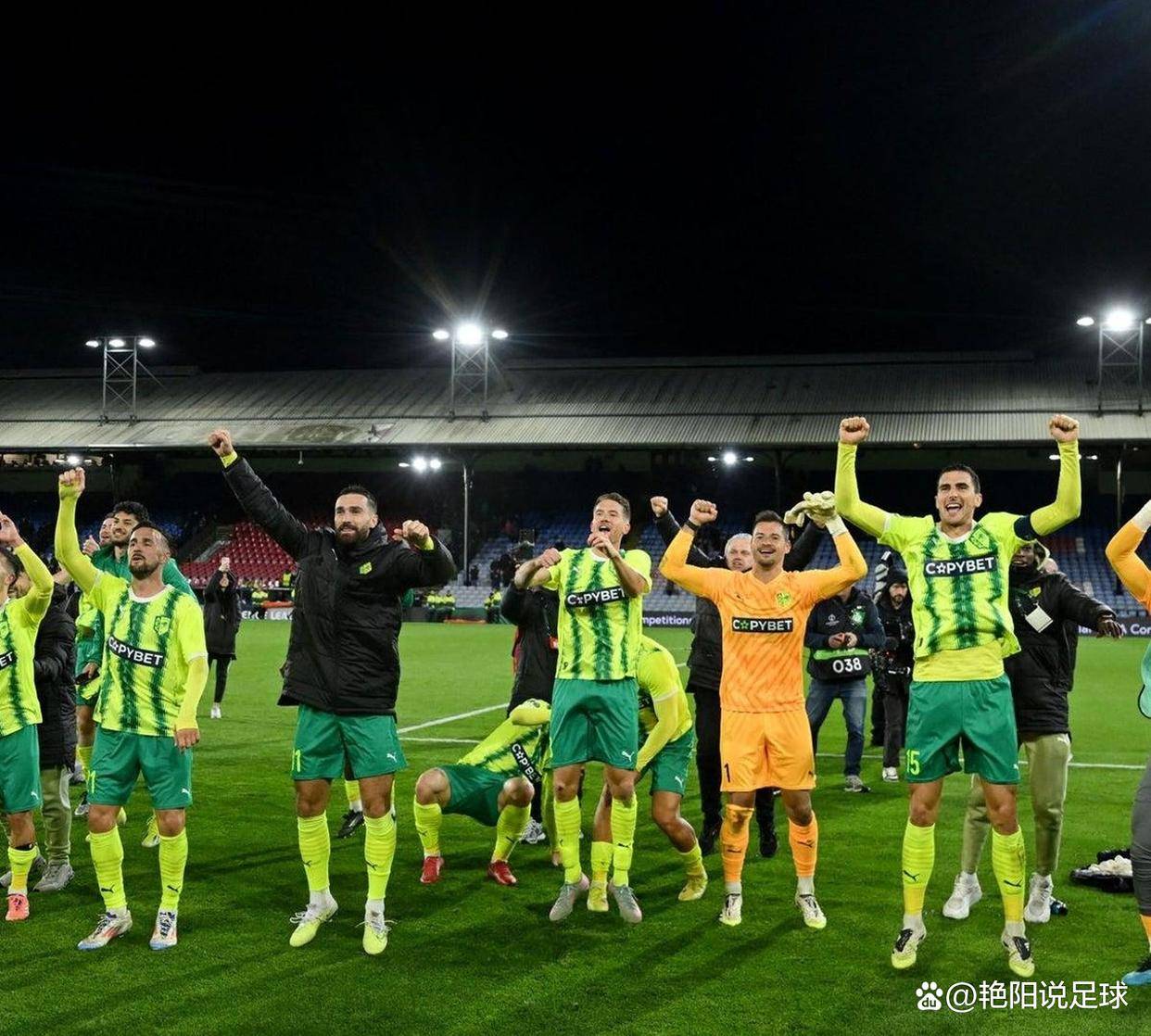 利兹联客场大胜水晶宫，继续保持不败纪录的简单介绍