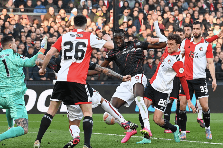 包含汉堡队长领战败,球队降级形势雪上加霜的词条 包含汉堡队长领战败,球队降级形势雪上加霜的词条