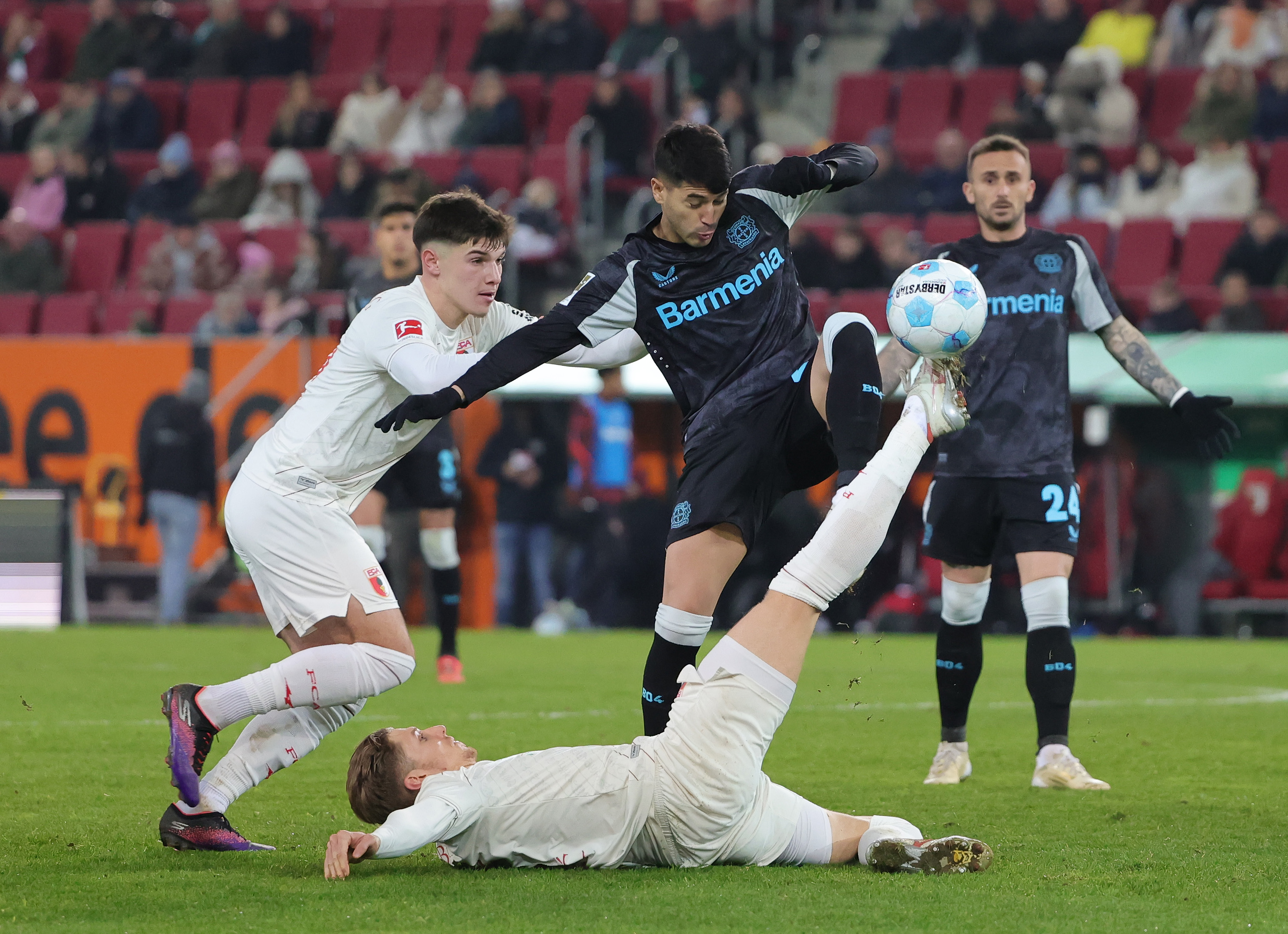 纽伦堡球队放松备战，战意不足不敌对手的简单介绍