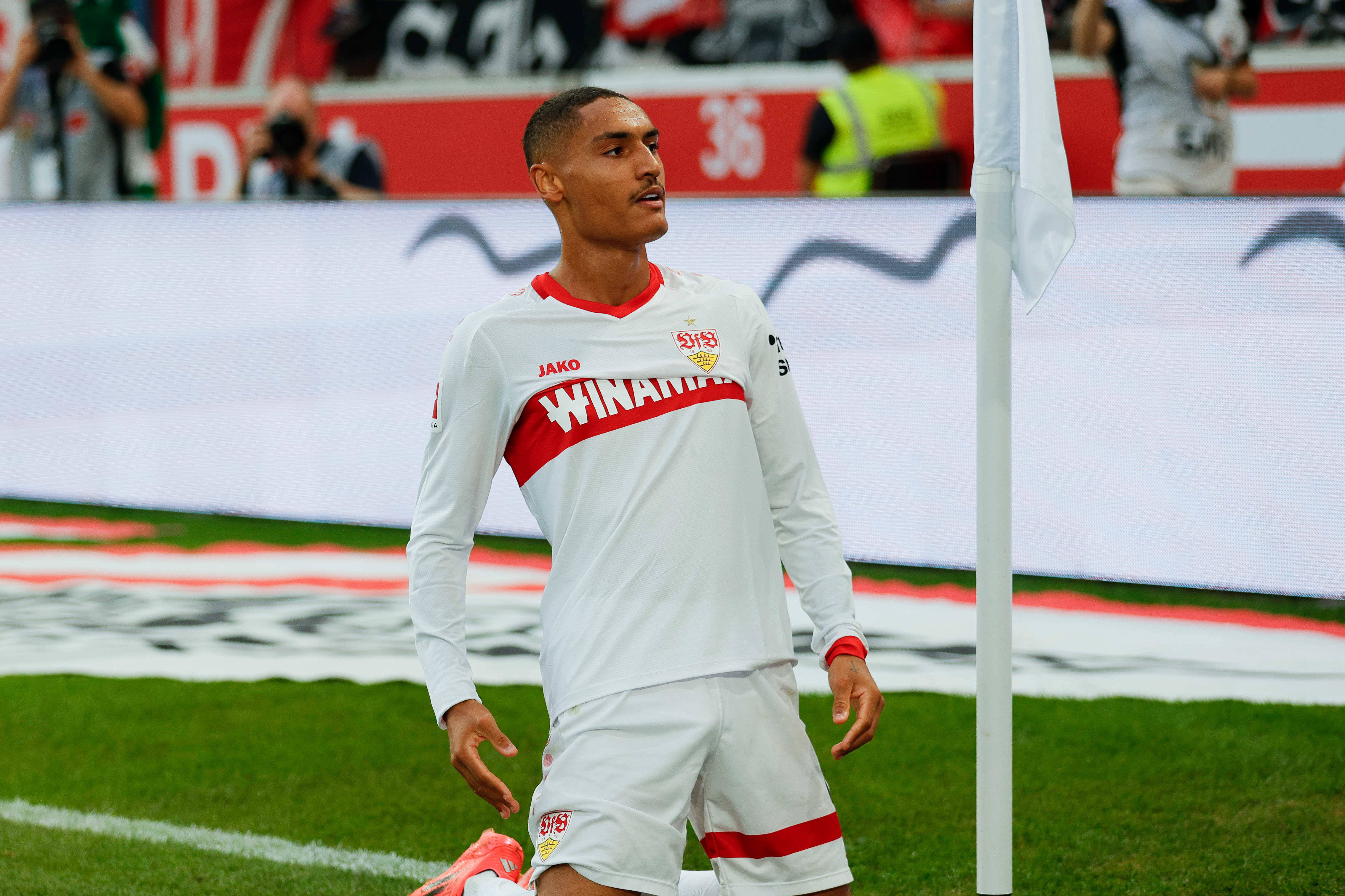 斯图加特客场大胜，排名不断攀升的简单介绍