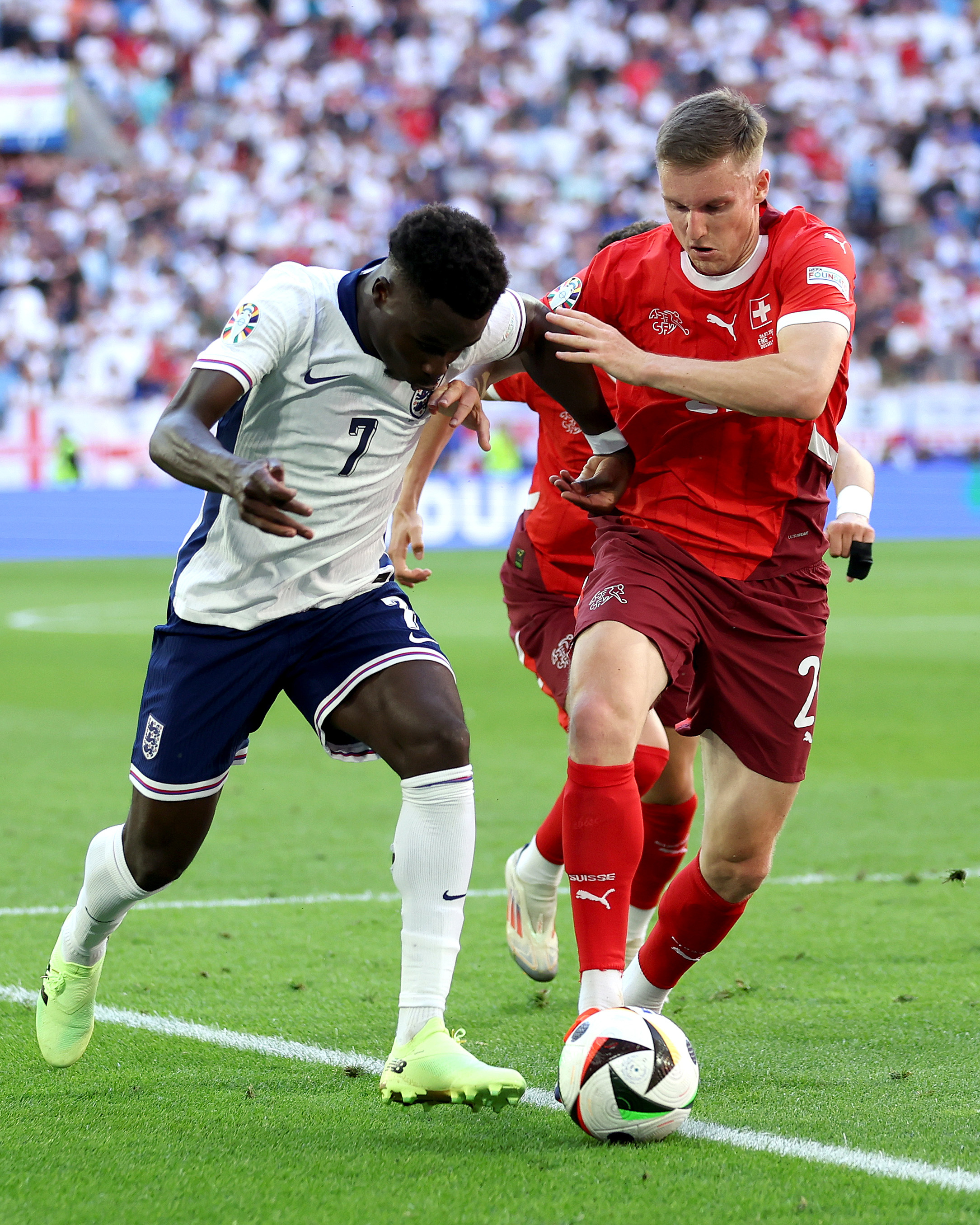 关于瑞典欧洲杯预选赛赛场燃爆，呈现精彩对决的信息