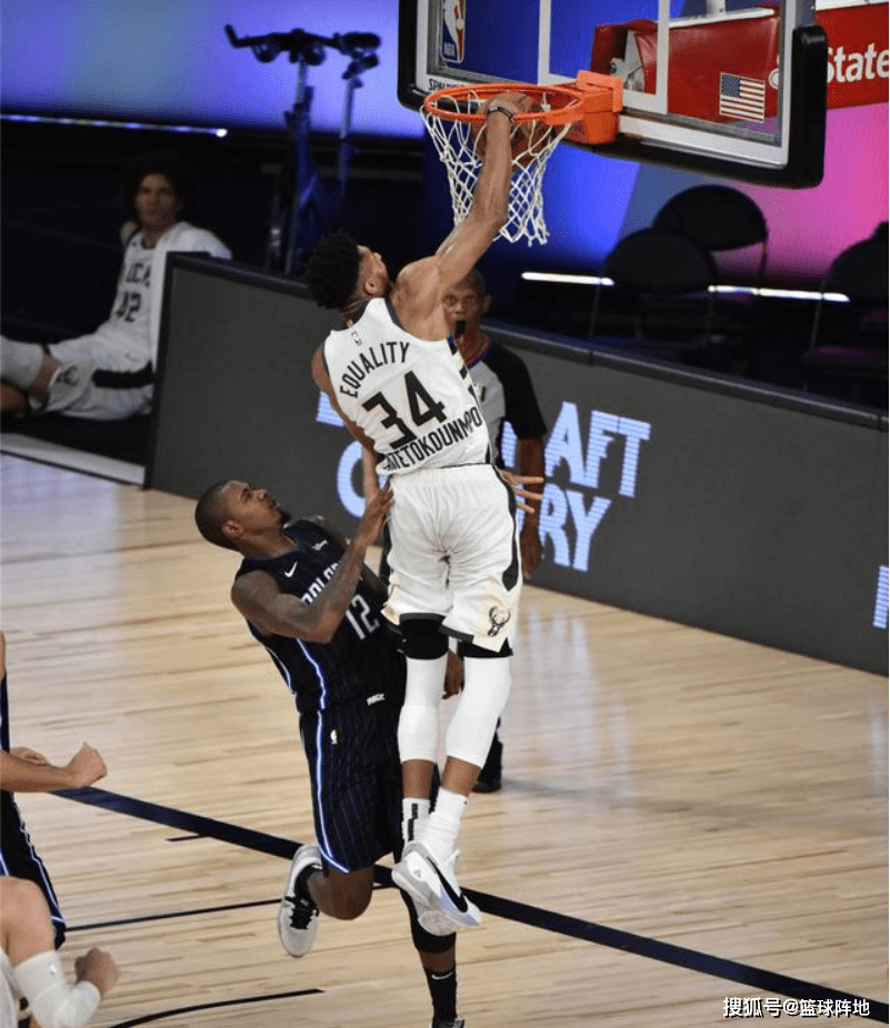 新疆队横扫热火，麦科勒姆状态火热的简单介绍