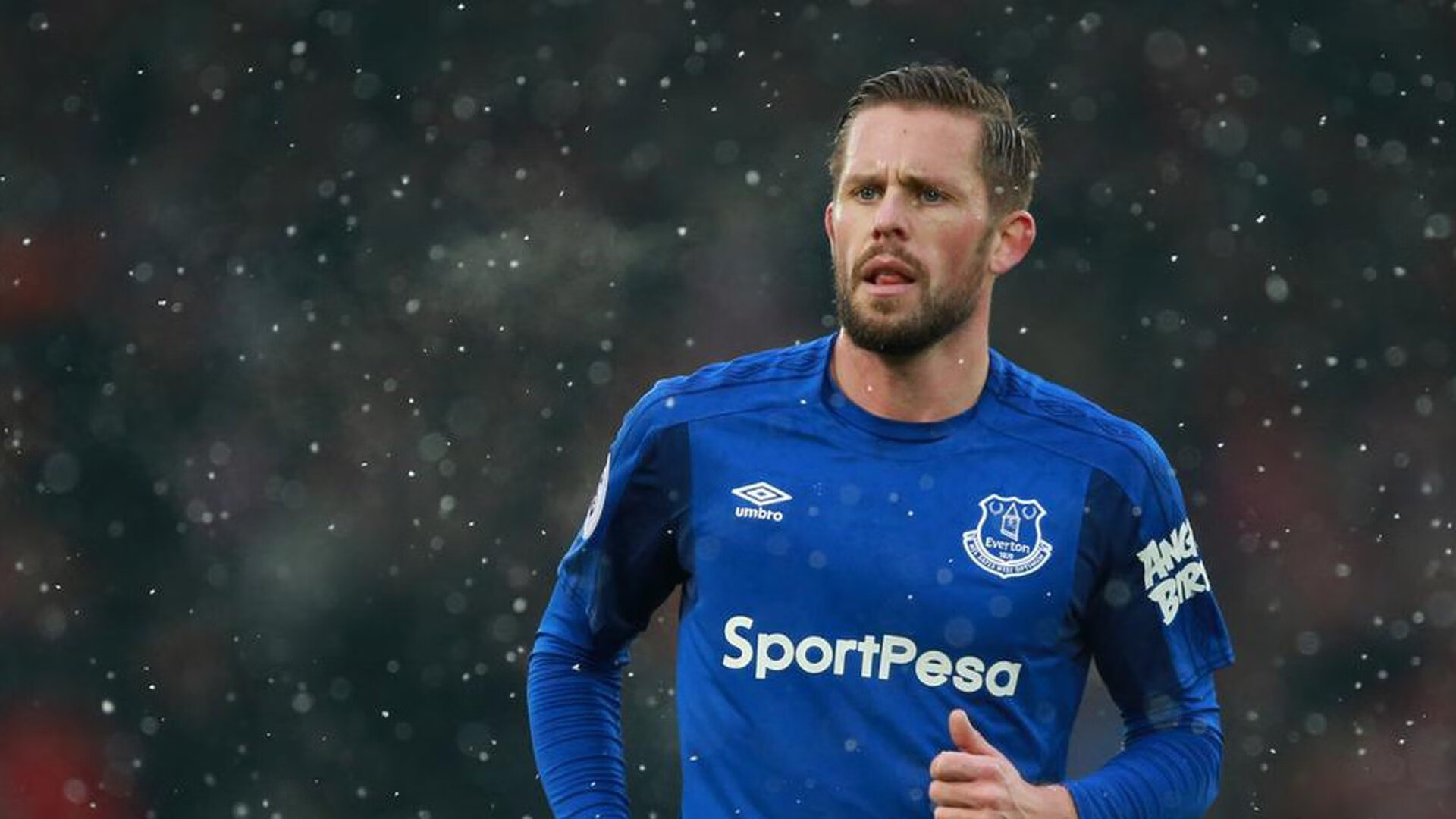 当德式精密遇上雷鬼节奏，勒沃库森对阵牙买加，卡马文加如何以独特韵律掌控全场