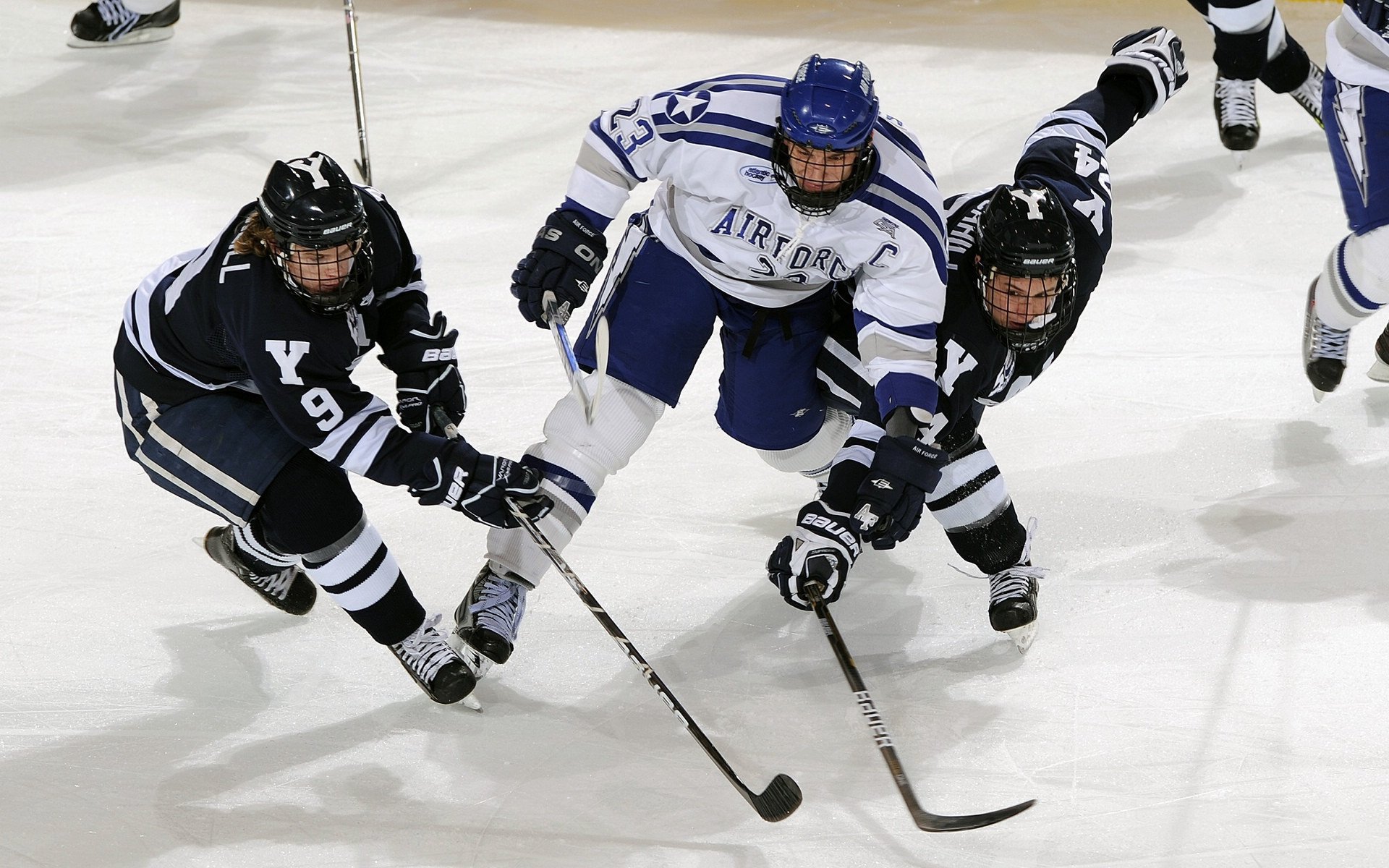 赛道上的逆袭，索伯车队如何逆转梅赛德斯，勒克莱尔刷新纪录的传奇时刻